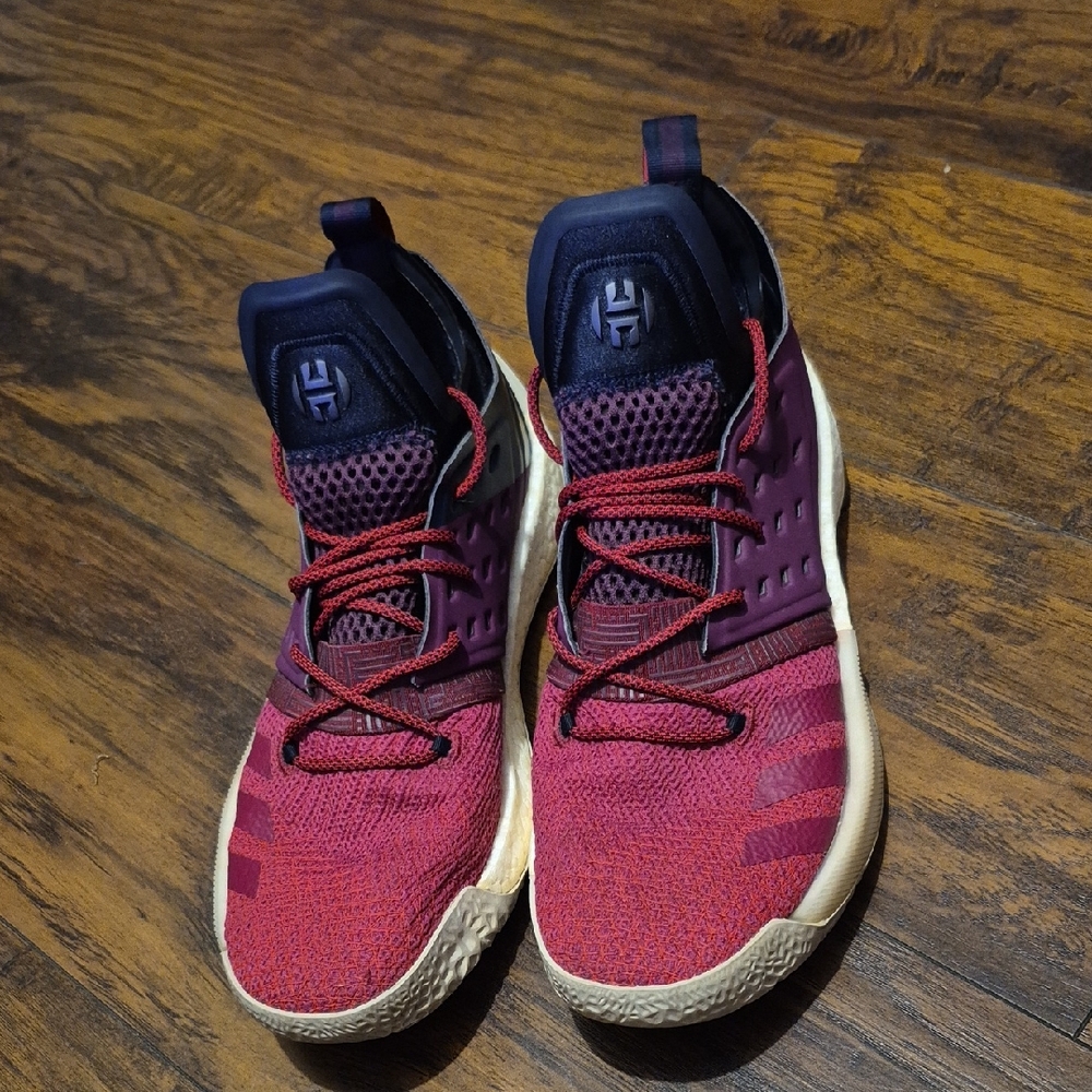 Men Athletic Shoes - Red with Black Accents